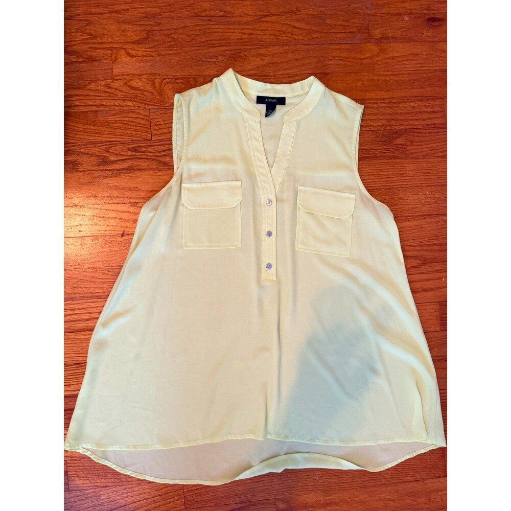 Alfani Ivory Chiffon V-Neck Sleeveless Button Front Blouse Lightweight 10